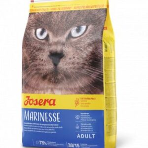 The salmon in cat food in enriched with proteins and essential oils which support the growth of the cat.