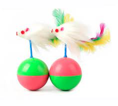 Mouse attached the ball which rolls side ways. Best for cat playing.
